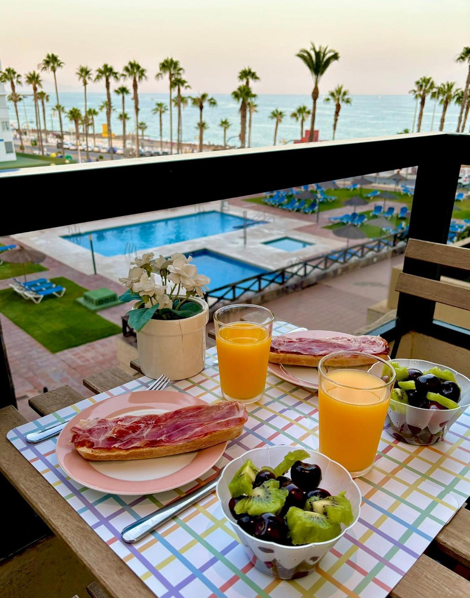 Aloha Playa Vistas Al Mar Apartman Benalmádena Kültér fotó