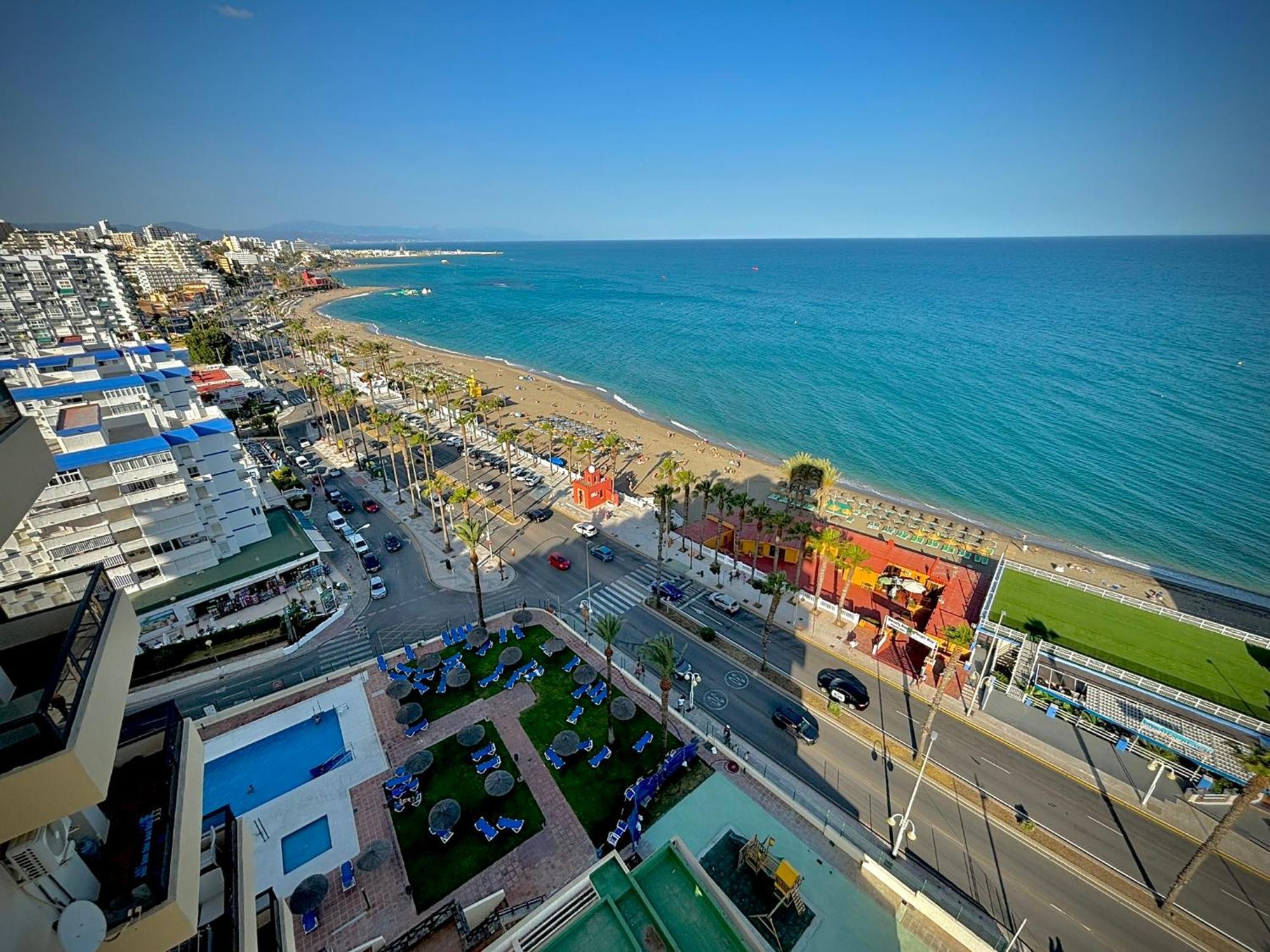 Aloha Playa Vistas Al Mar Apartman Benalmádena Kültér fotó