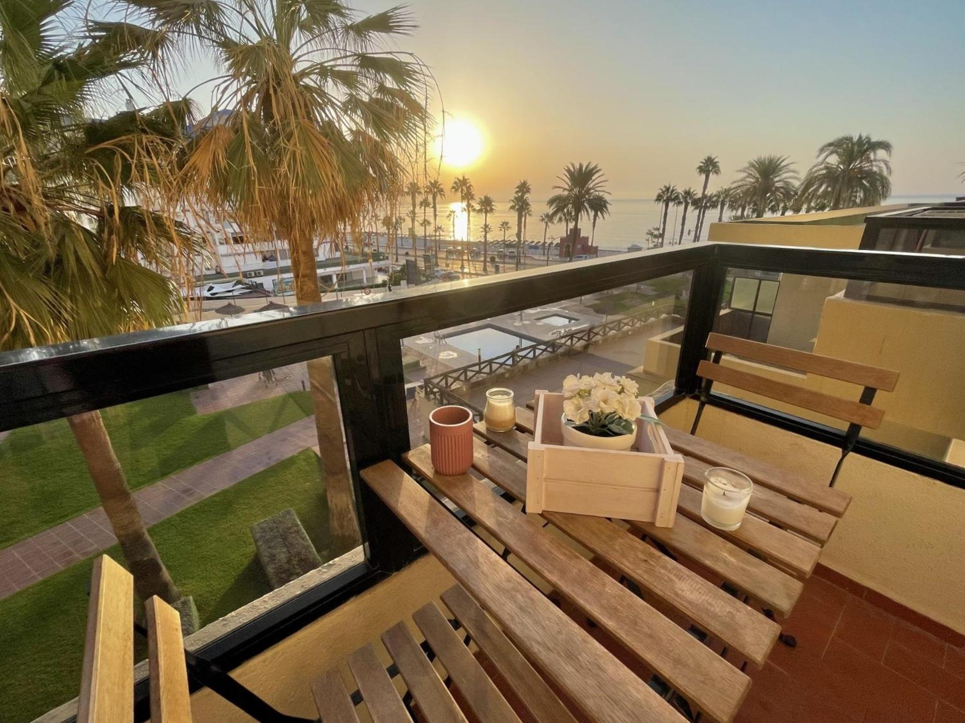 Aloha Playa Vistas Al Mar Apartman Benalmádena Kültér fotó