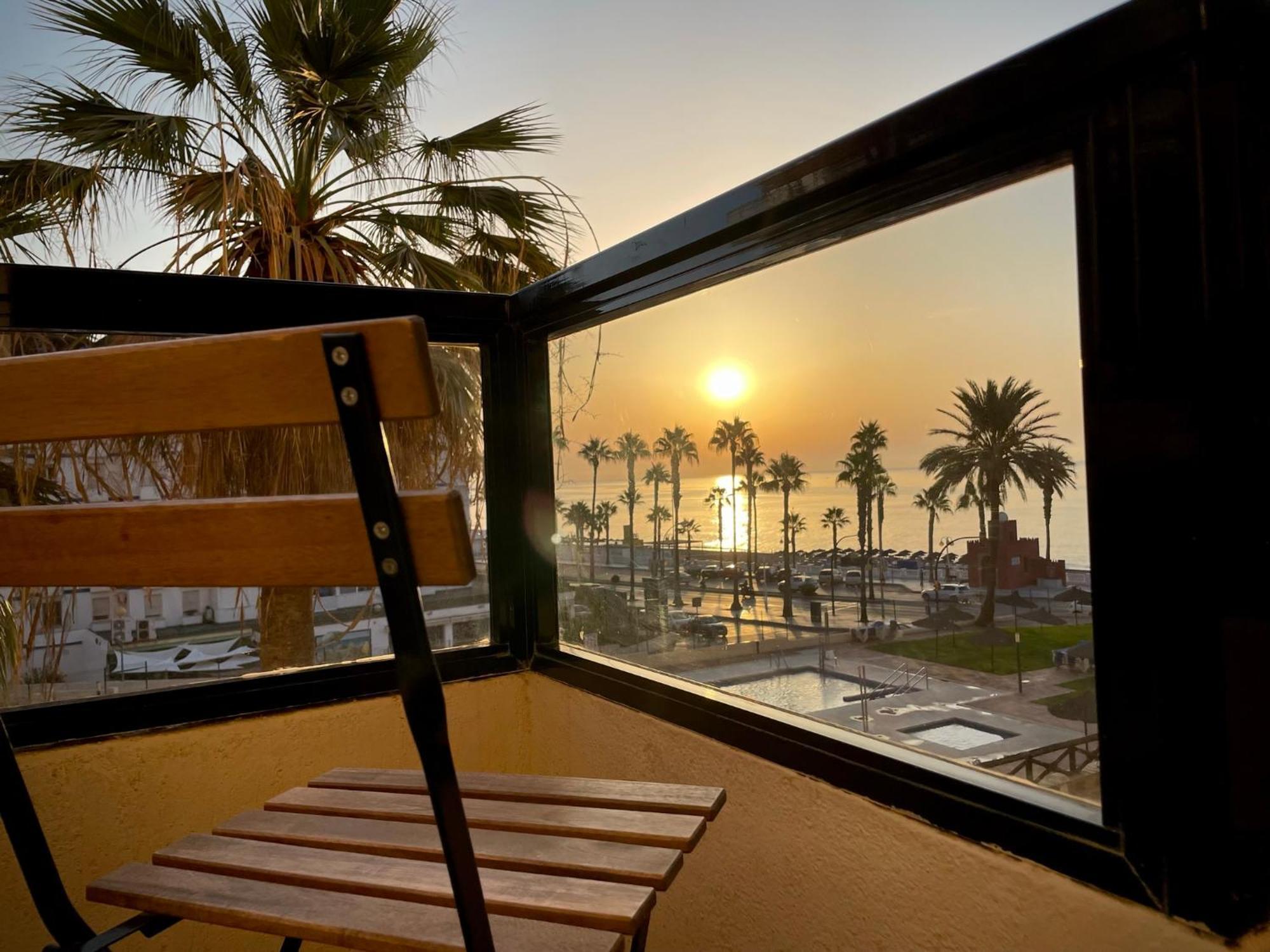 Aloha Playa Vistas Al Mar Apartman Benalmádena Kültér fotó