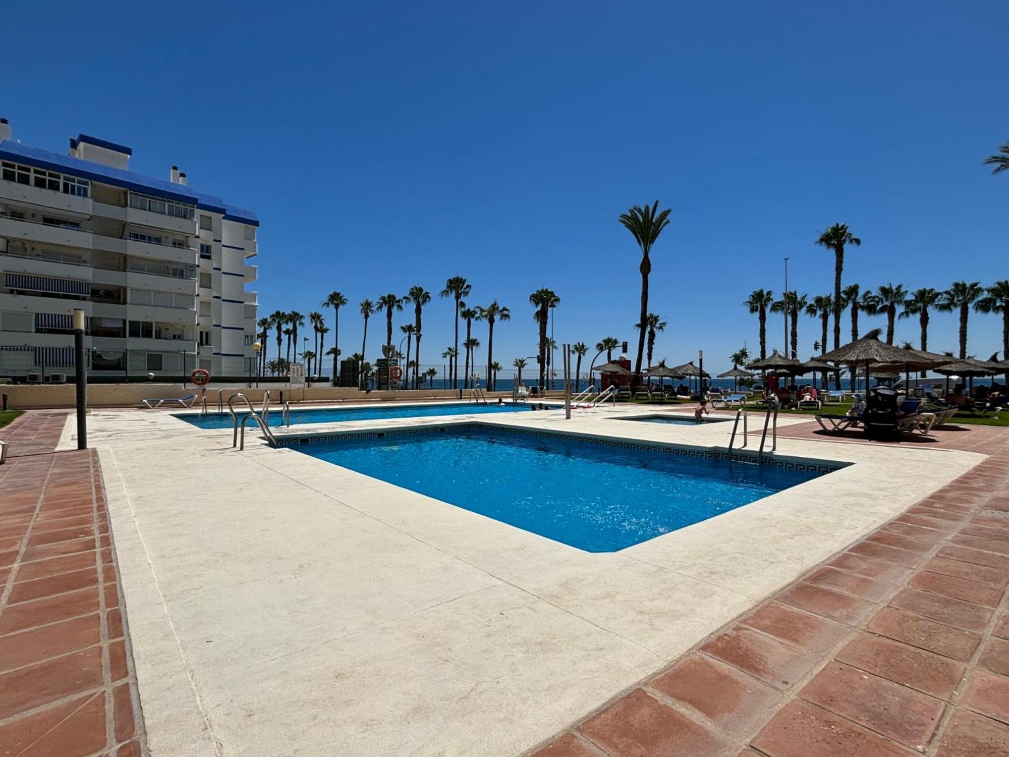 Aloha Playa Vistas Al Mar Apartman Benalmádena Kültér fotó